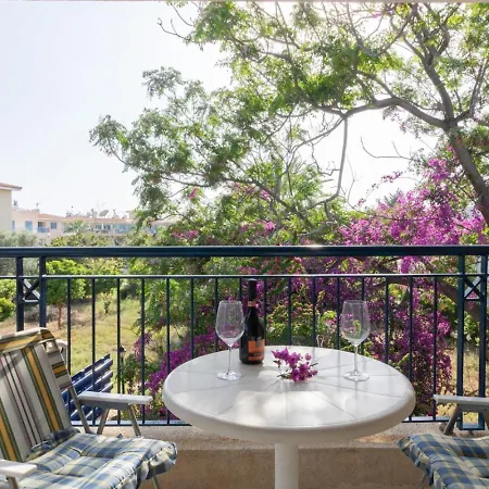 Nadezda - 3br Retreat In Paradise Gardens, * פאפוס