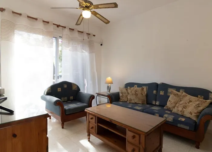 Nadezda - 3br Retreat In Paradise Gardens, *