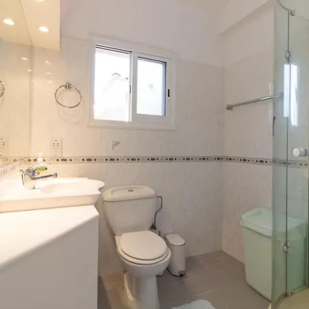 Nadezda - 3br Retreat In Paradise Gardens, *