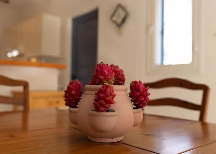 Nadezda - 3br Retreat In Paradise Gardens, 別荘 *